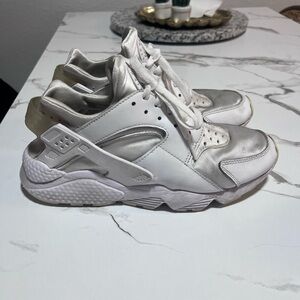 Nike air Huarache White sneakers